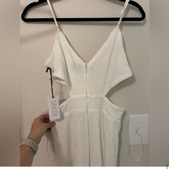 NWT Saylor $308 Harmonie White Sequin Cutout Cross Front High Slit Dress - Large - Picture 7 of 7